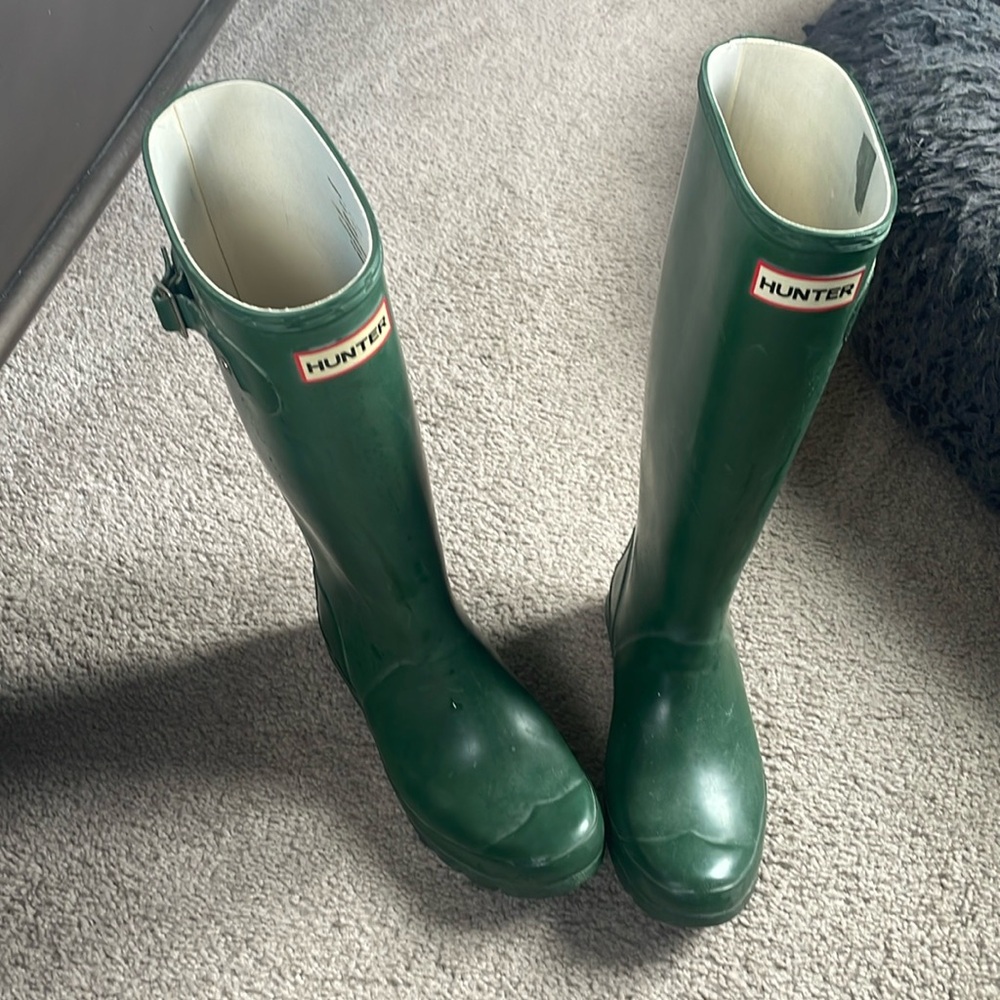 Hunter rain boots with socks